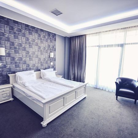 Hotel Spa Ice Resort Ghiroda Exterior foto