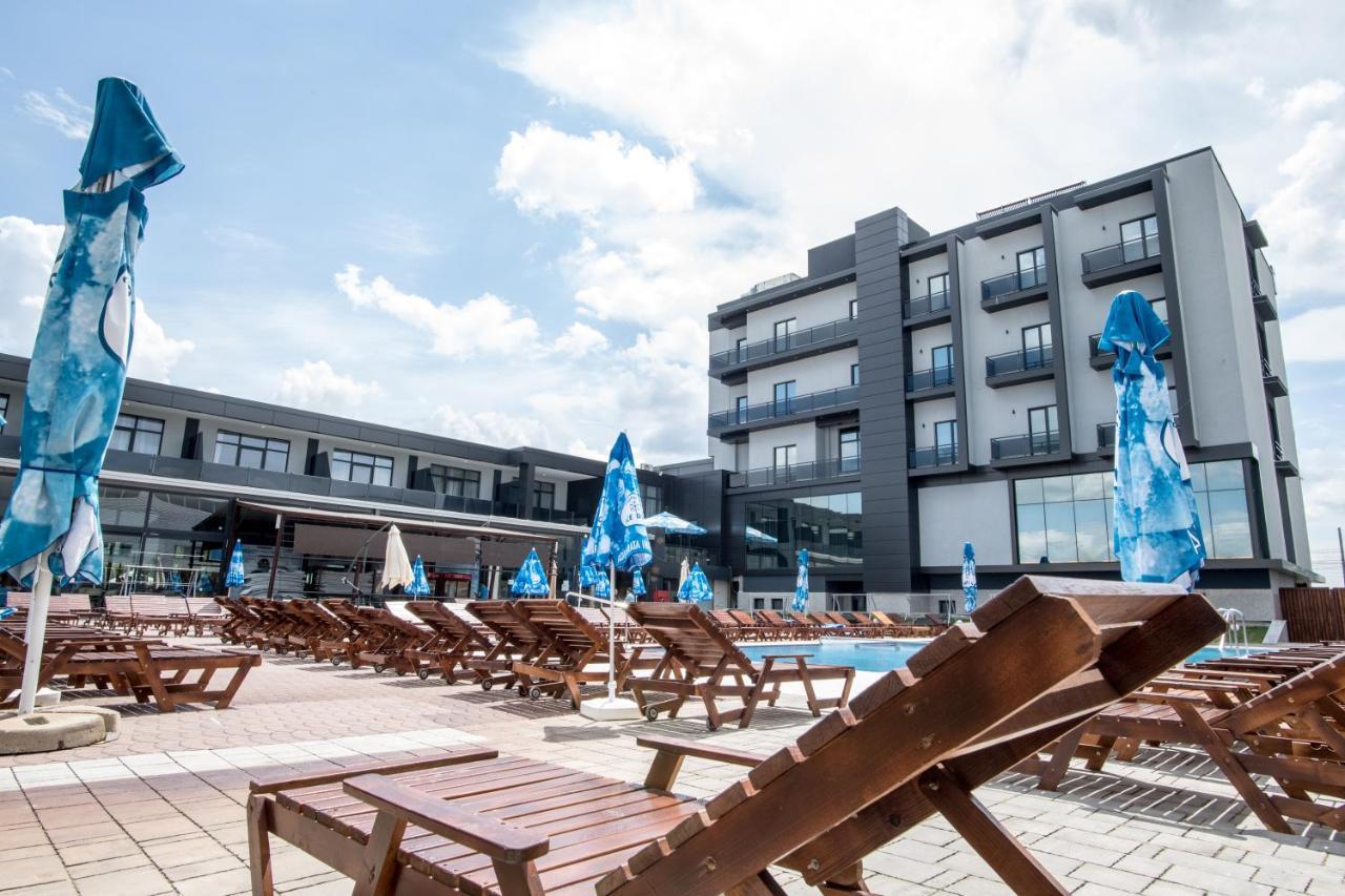 Hotel Spa Ice Resort Ghiroda Exterior foto